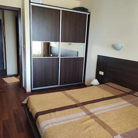 Апартаменты Golden Sands